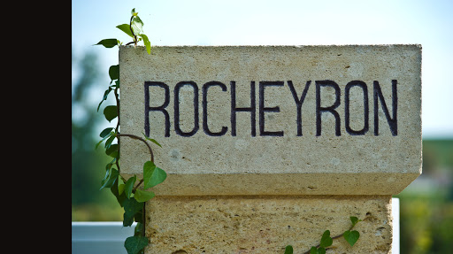 chateau-rocheyron-stele.jpg